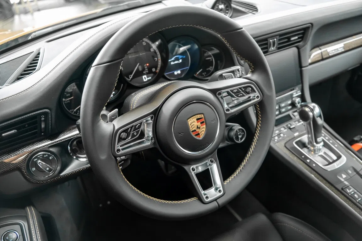 2018 Porsche 991 Turbo S Exclusive Series interior