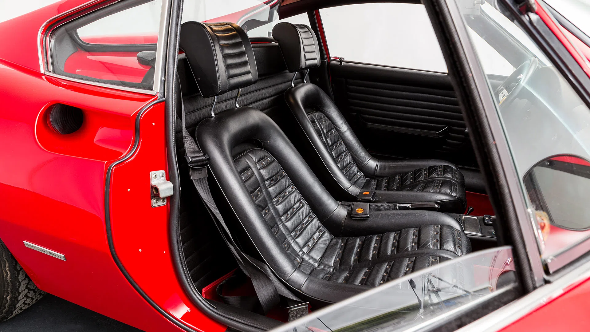 1972 Ferrari Dino 246 GT interior, seats