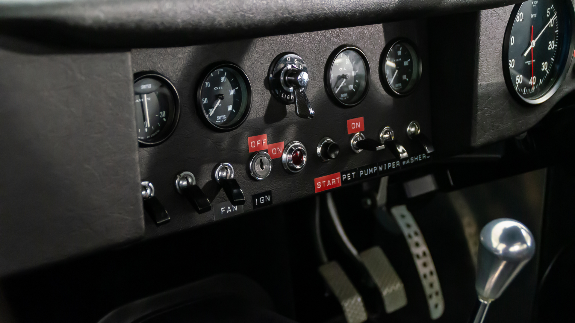 1969 JAGUAR E-TYPE, 10/18