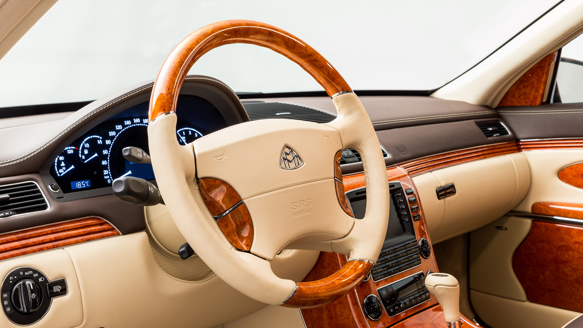 2012 MAYBACH 57 ZEPPELIN, 5/21