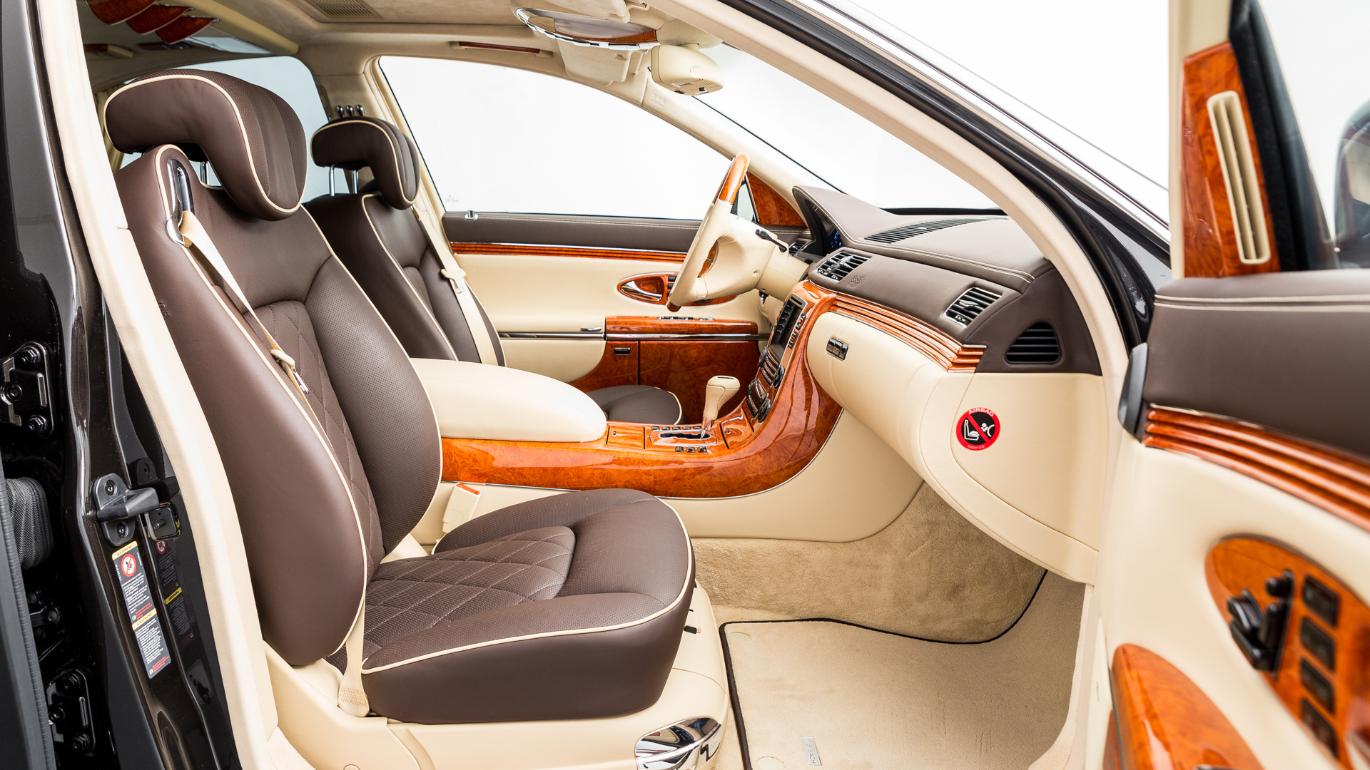 2012 MAYBACH 57 ZEPPELIN, 8/21