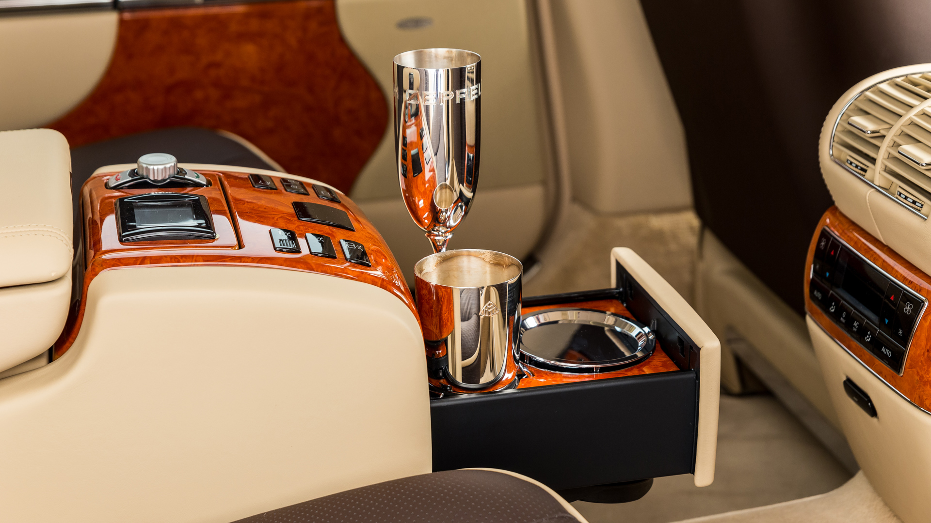 2012 MAYBACH 57 ZEPPELIN, 10/21