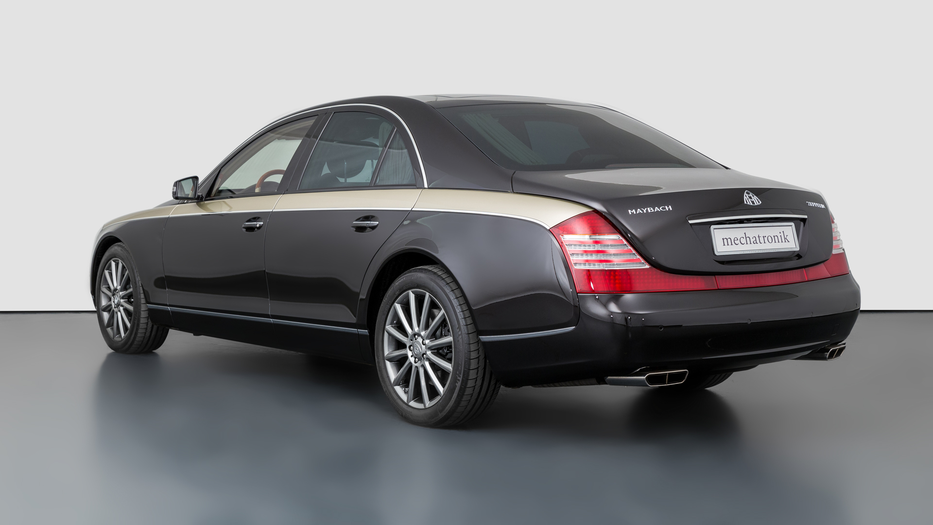2012 MAYBACH 57 ZEPPELIN, 19/21