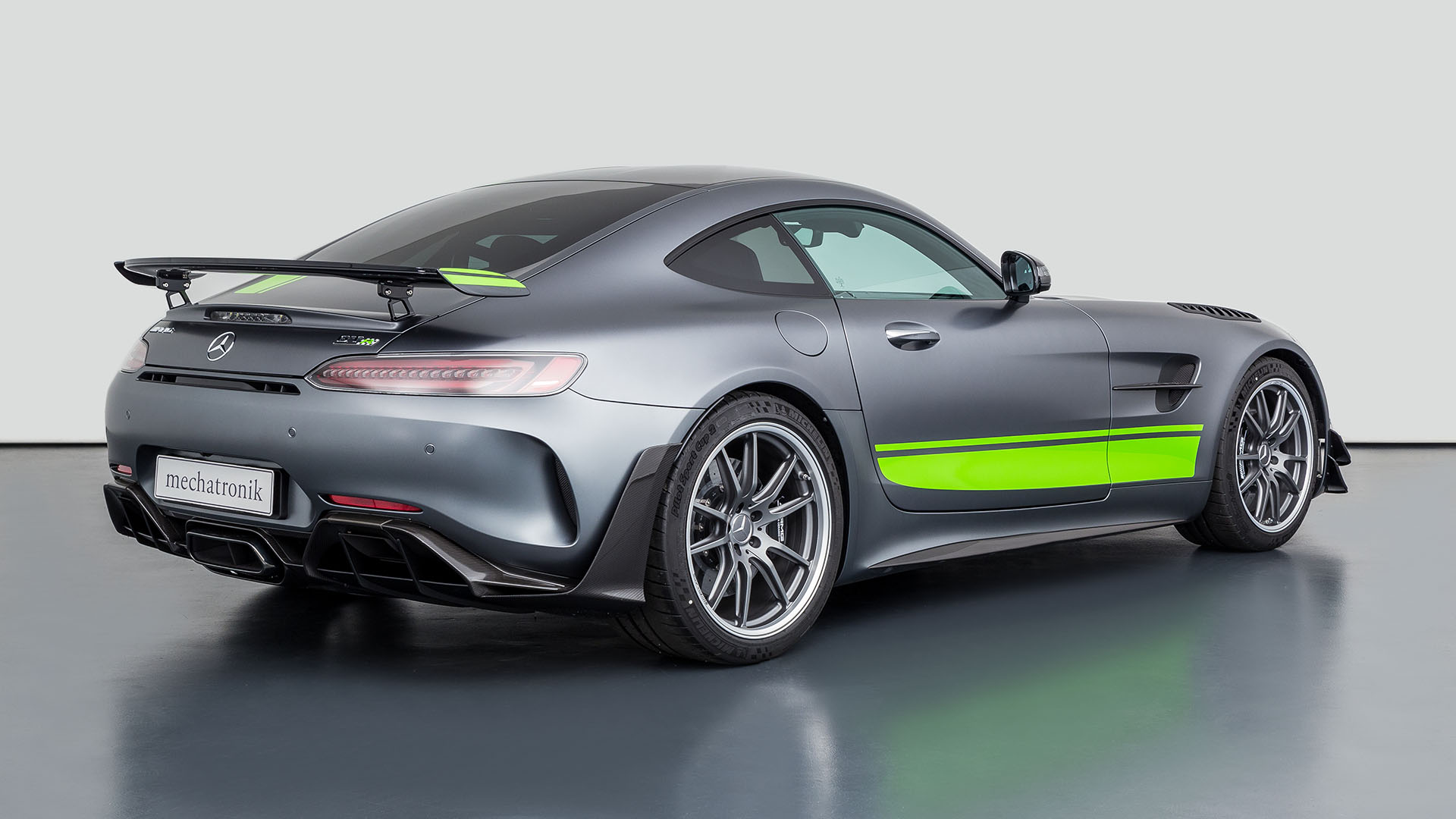 2019 MERCEDES-AMG GT R PRO, 2/14