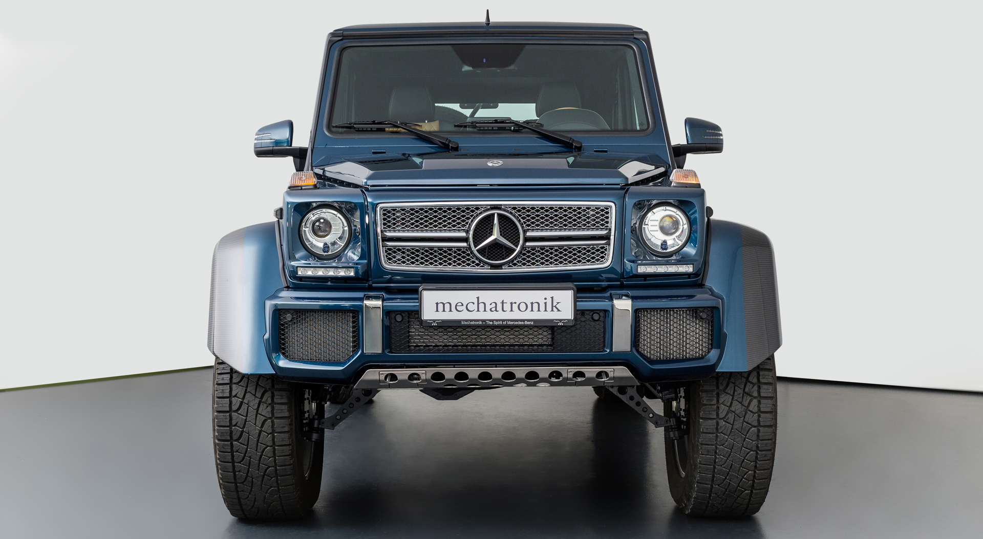 2018 MERCEDES-MAYBACH G650 LANDAULET, 2/24