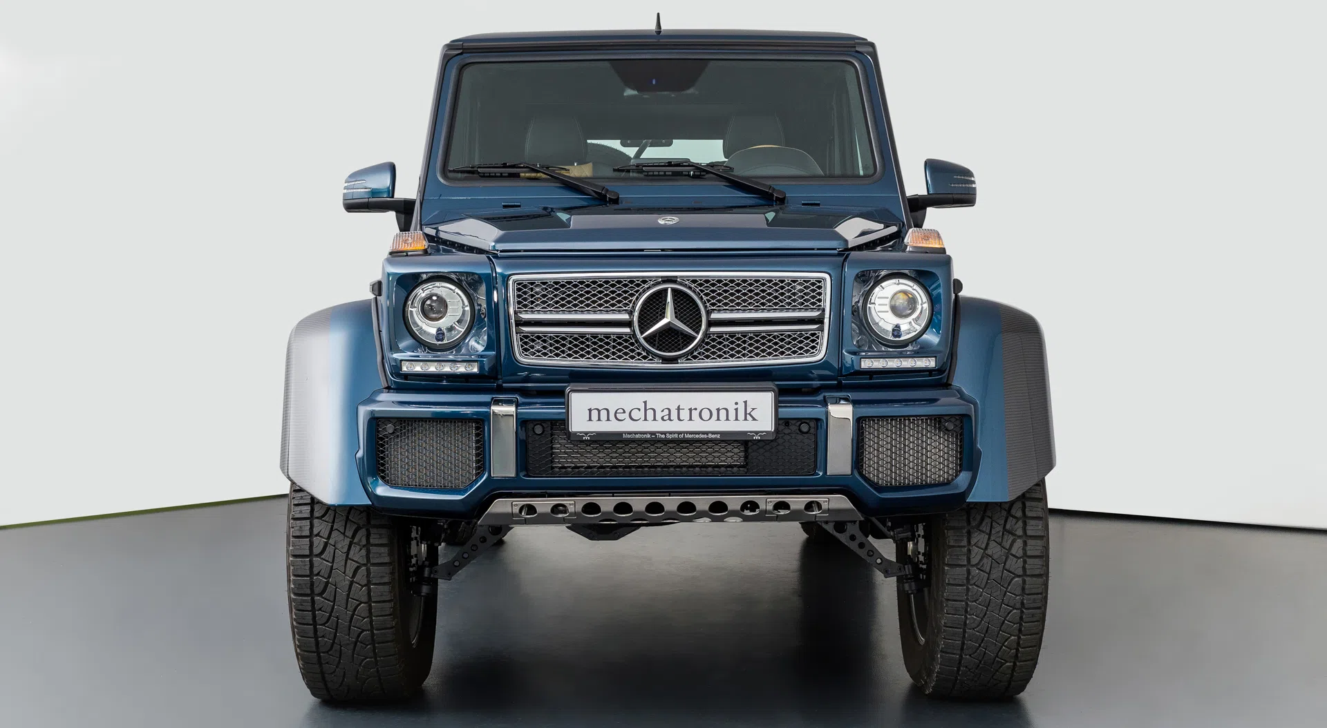 2018 Mercedes-Maybach G650 Landaulet for sale, exterior, Designo Seablue metallic