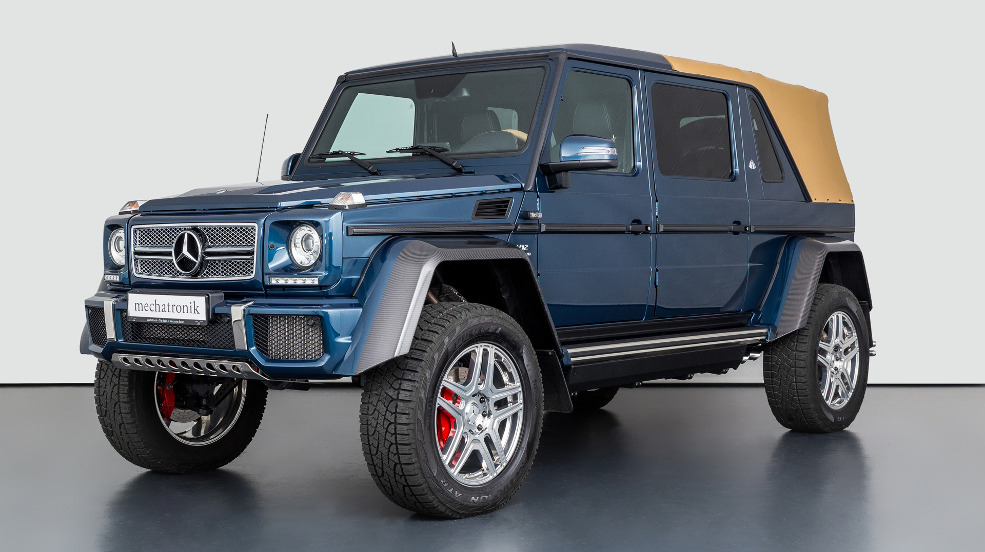 2018 MERCEDES-MAYBACH G650 LANDAULET, 3/24