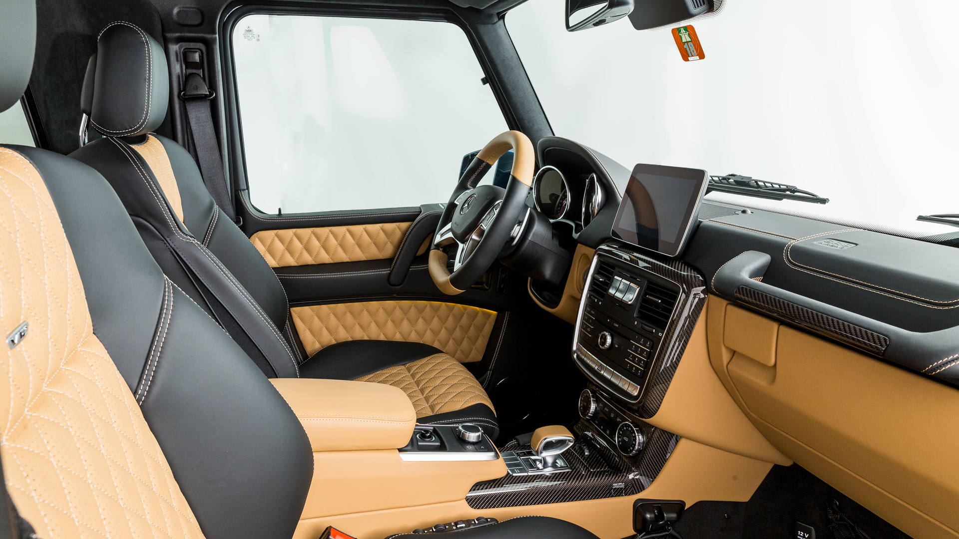 2018 MERCEDES-MAYBACH G650 LANDAULET, 8/24