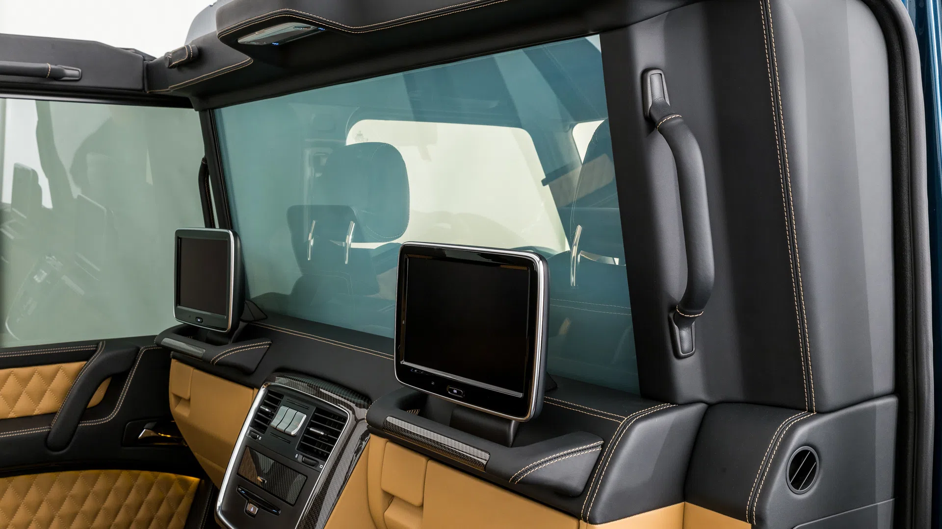 2018 Mercedes-Maybach G650 Landaulet interior, Leather exclusive brown
