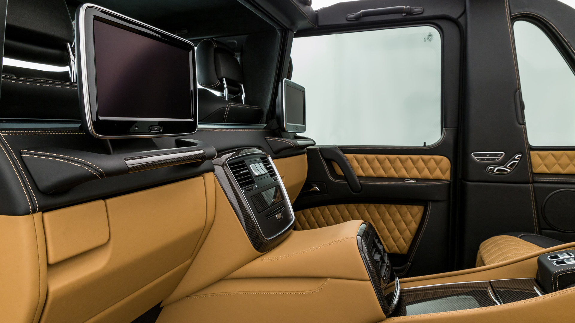 2018 MERCEDES-MAYBACH G650 LANDAULET, 13/24