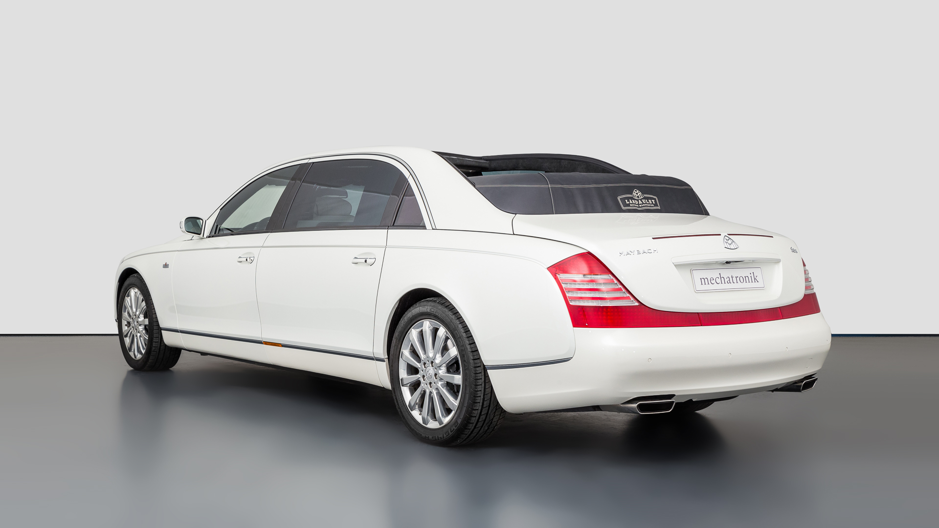 2009 MAYBACH 62S LANDAULET
