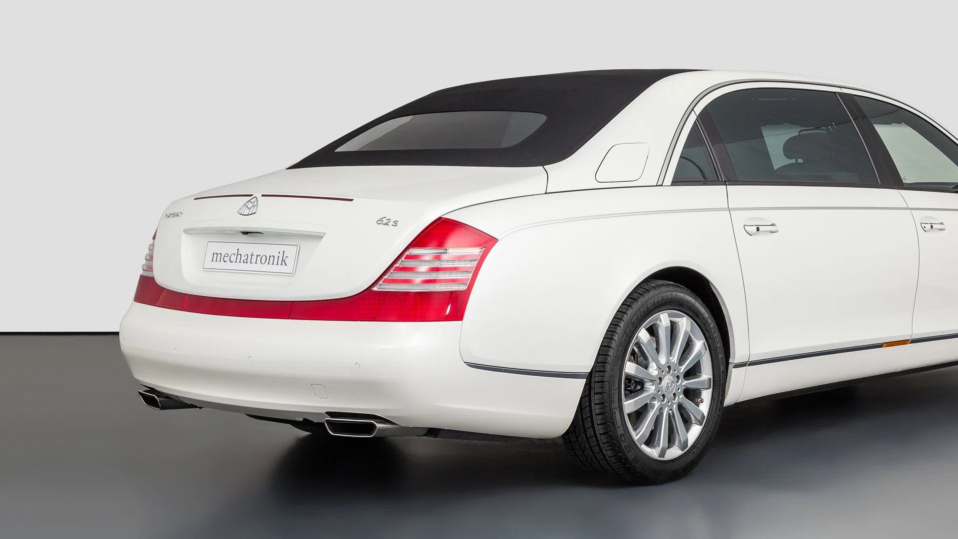 2009 Maybach 62S Landaulet for sale, exterior, 785U Antiguawhite