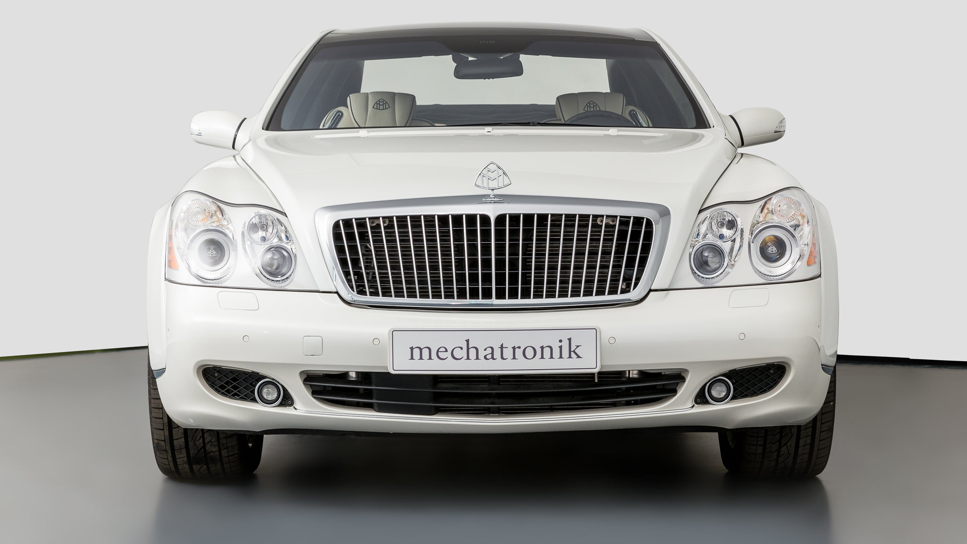 2009 MAYBACH 62S LANDAULET, 18/25