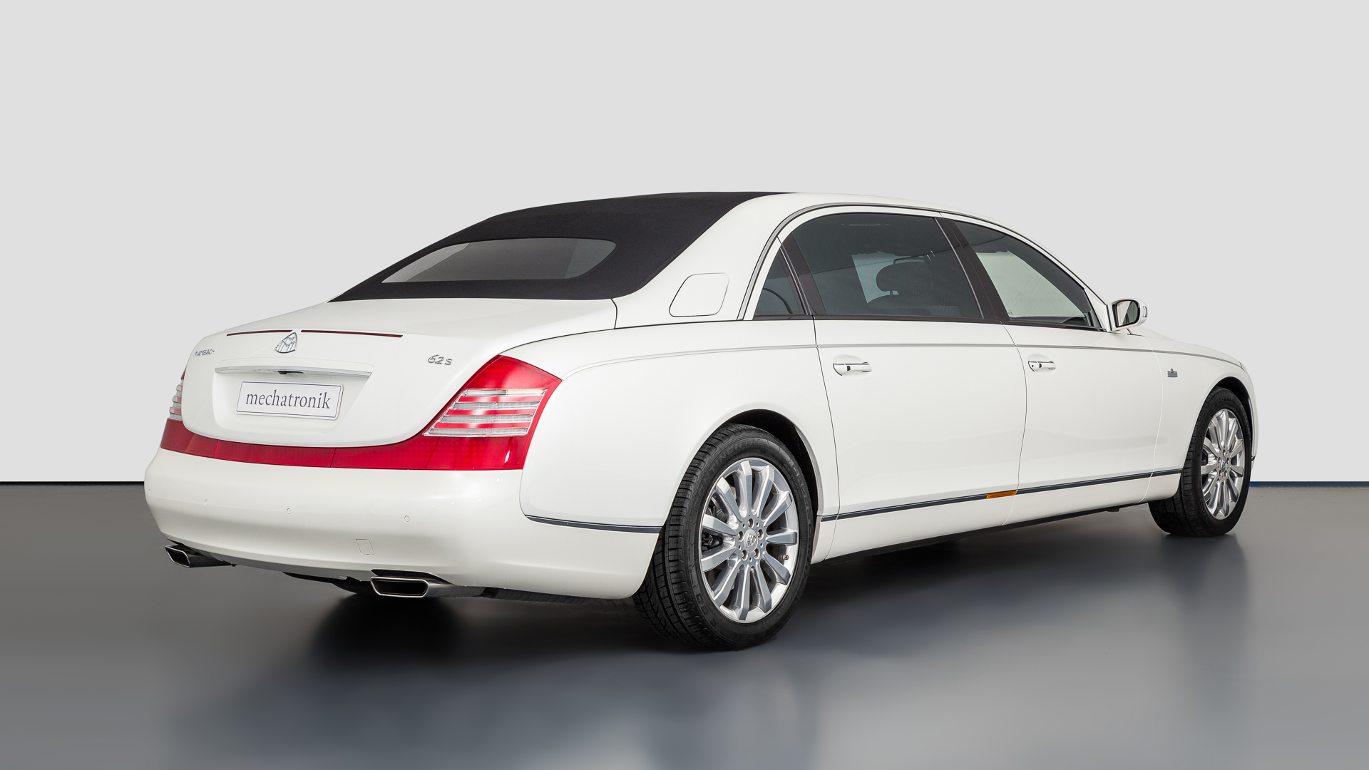 2009 MAYBACH 62S LANDAULET, 19/25