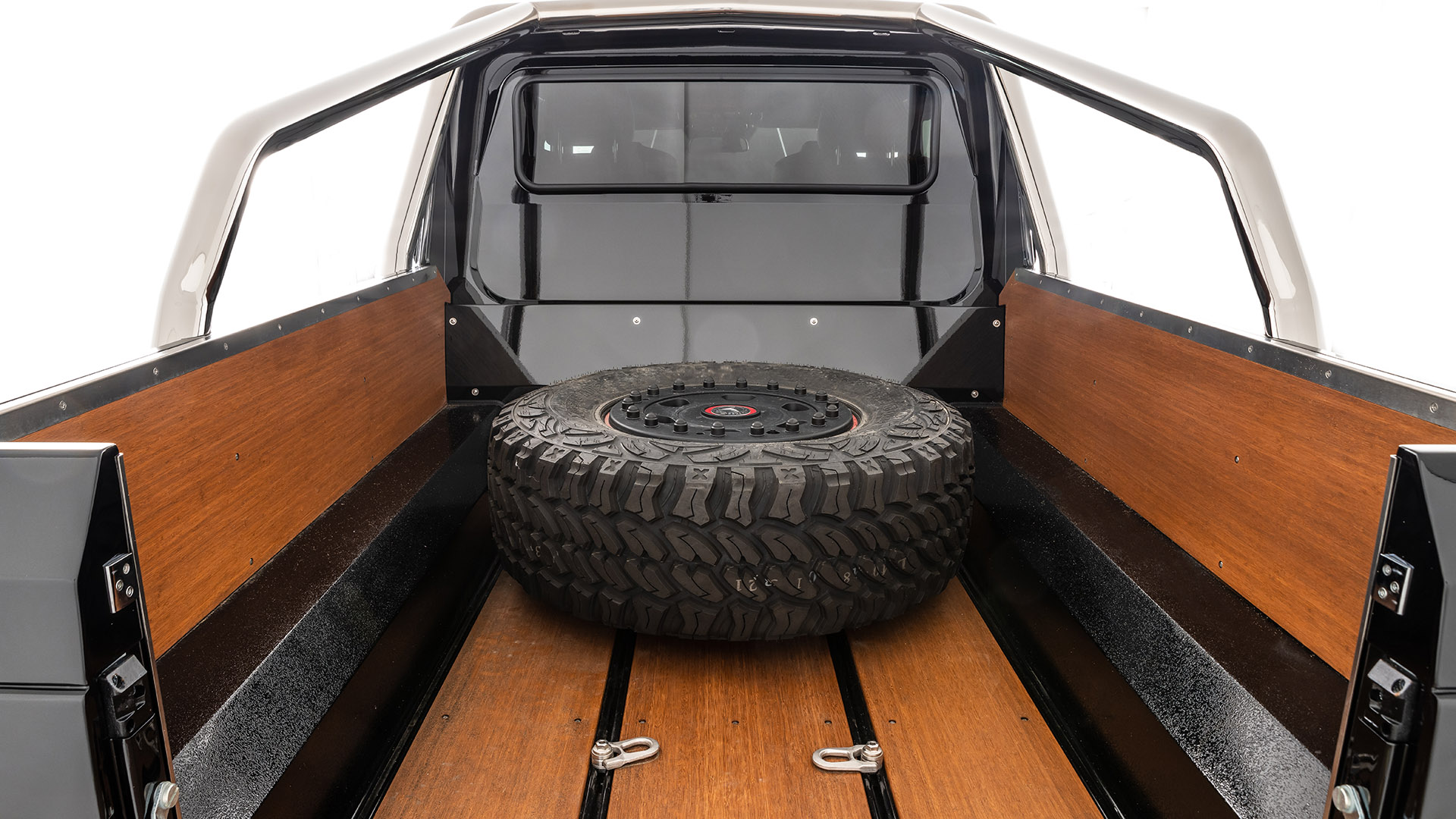 2013 MERCEDES-BENZ G63 AMG 6X6, 13/19
