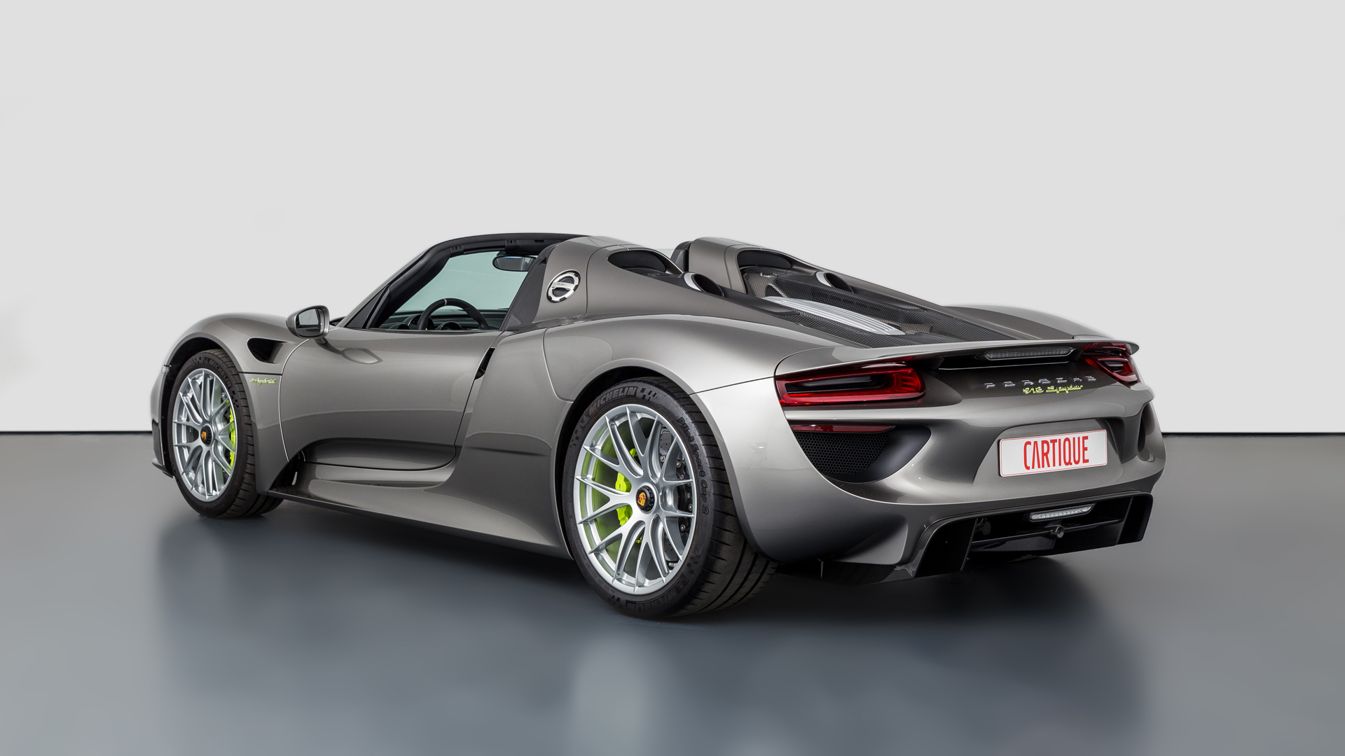 2015 PORSCHE 918 SPYDER, 2/16