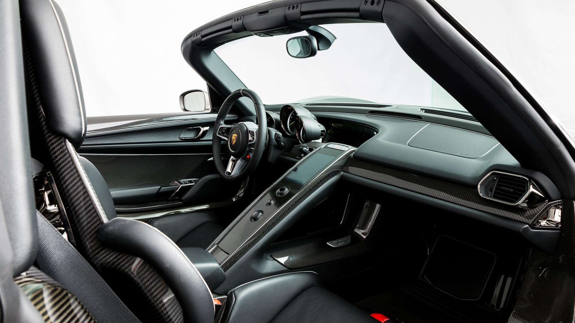 2015 PORSCHE 918 SPYDER, 4/16