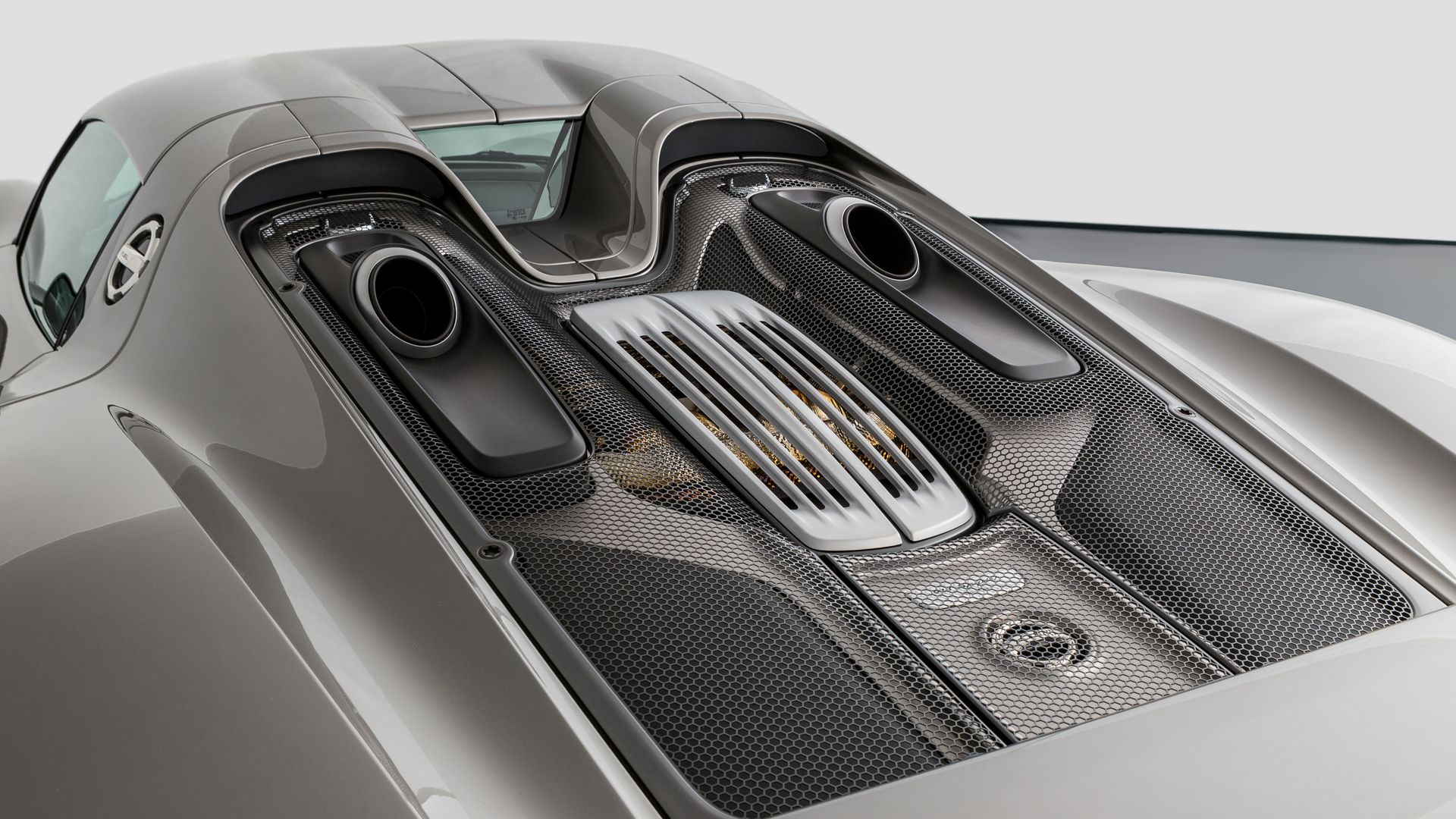 2015 PORSCHE 918 SPYDER, 12/16