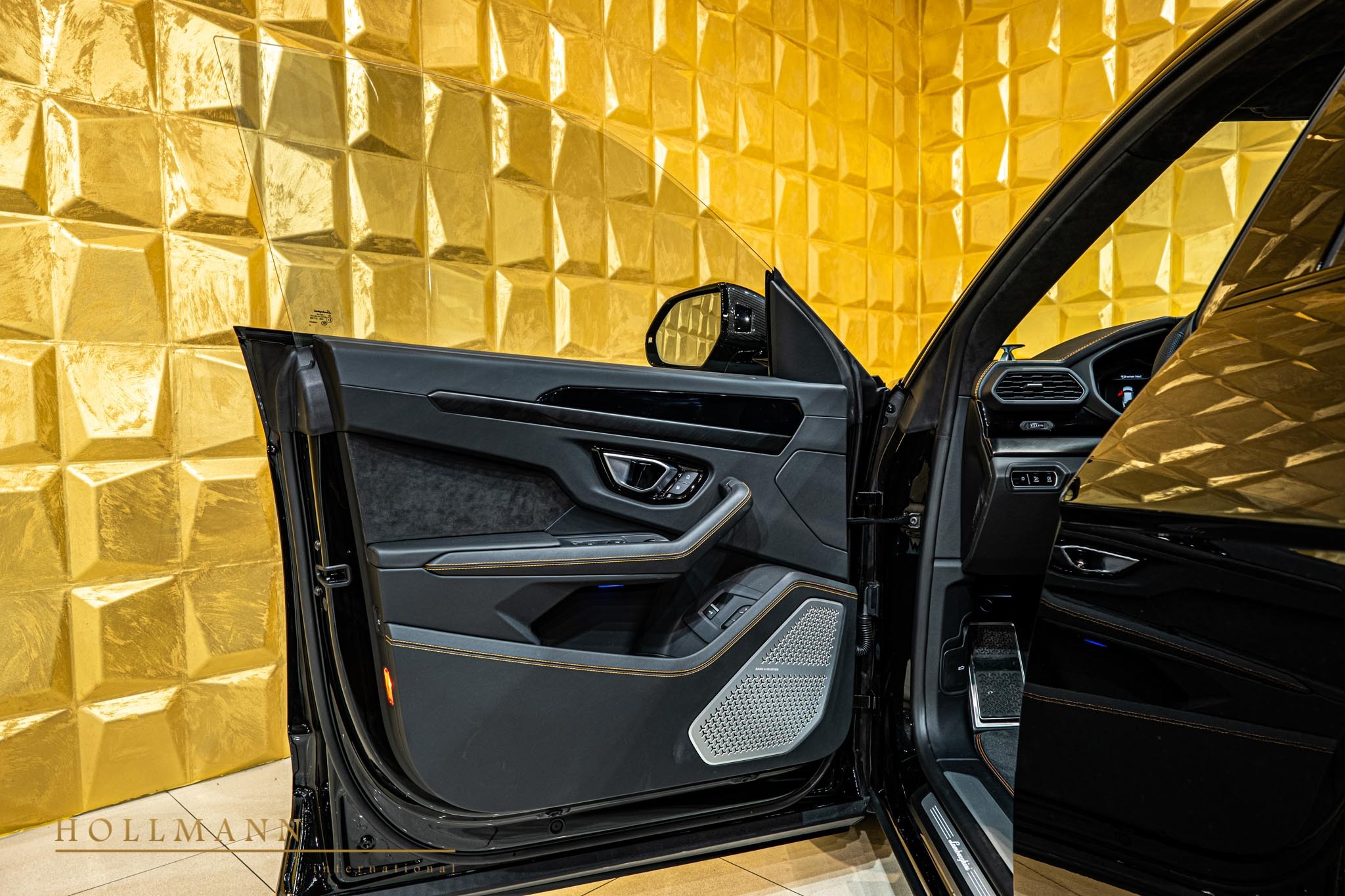 2023 Lamborghini Urus NOVITEC, 13/20