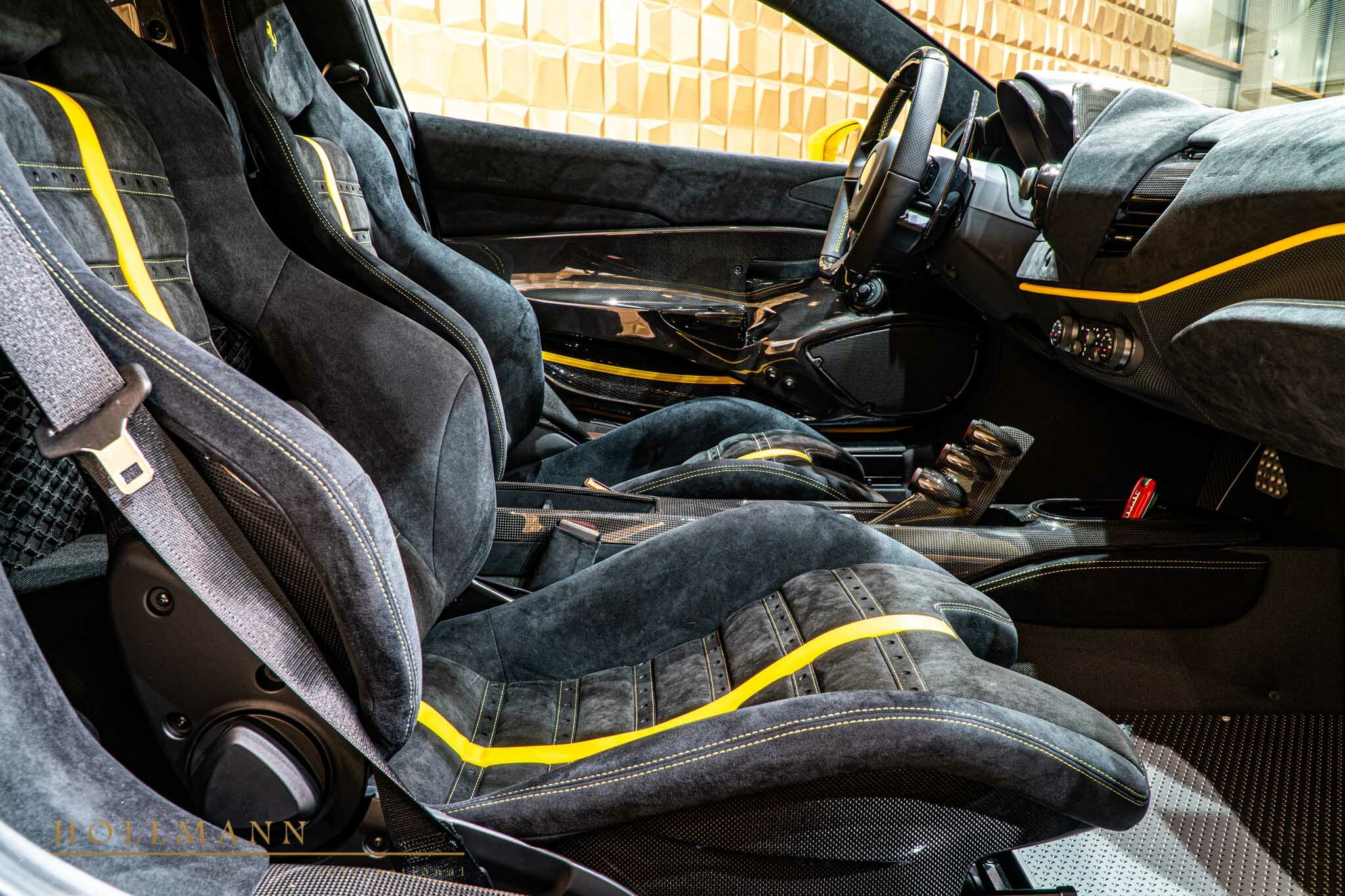 2019 Ferrari 488 Pista, 3/15