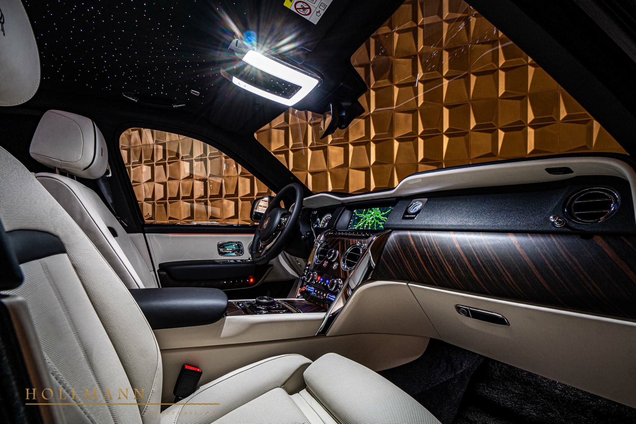 2023 Rolls-Royce Cullinan, 4/30