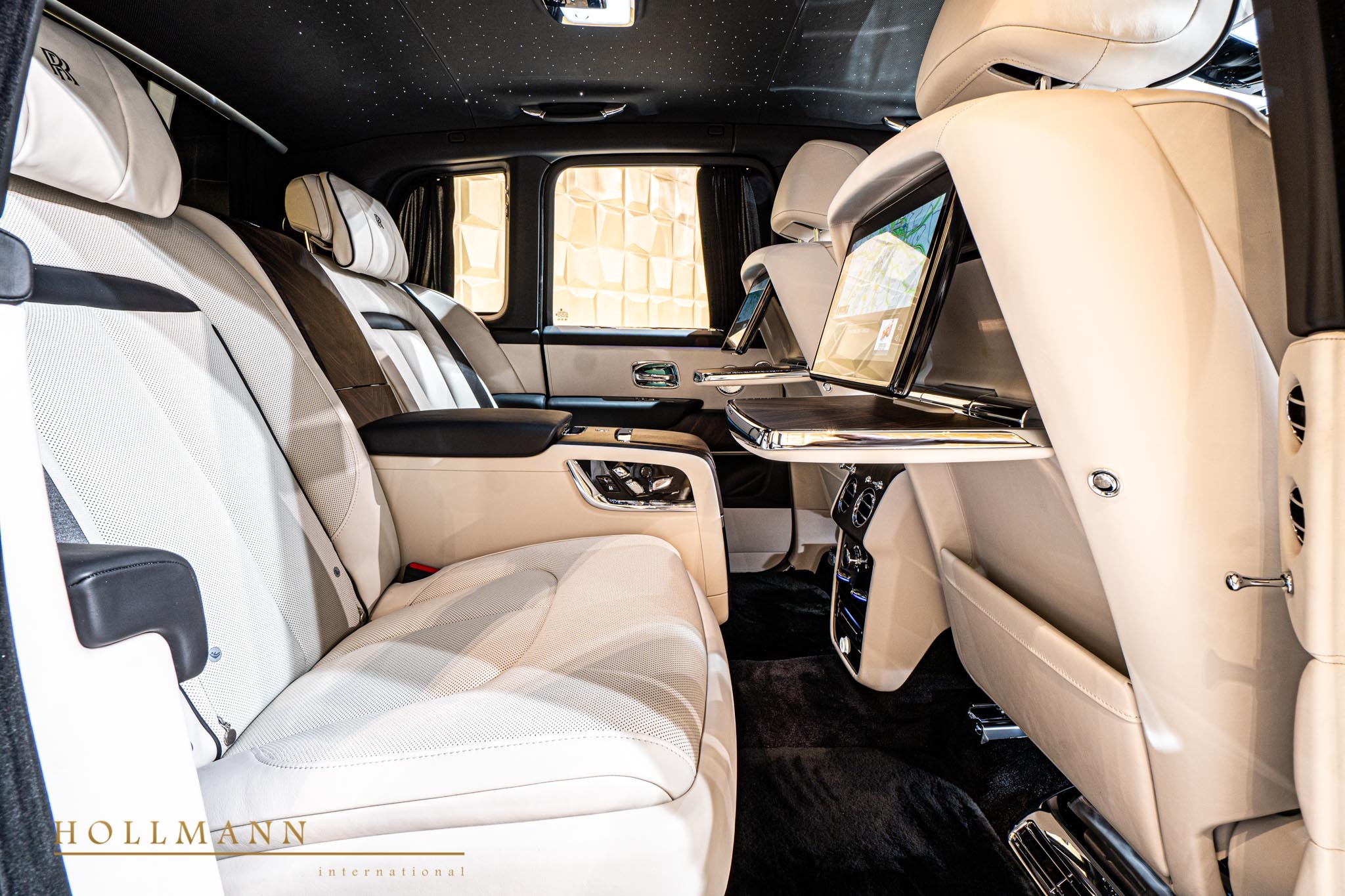 2023 Rolls-Royce Cullinan, 7/30