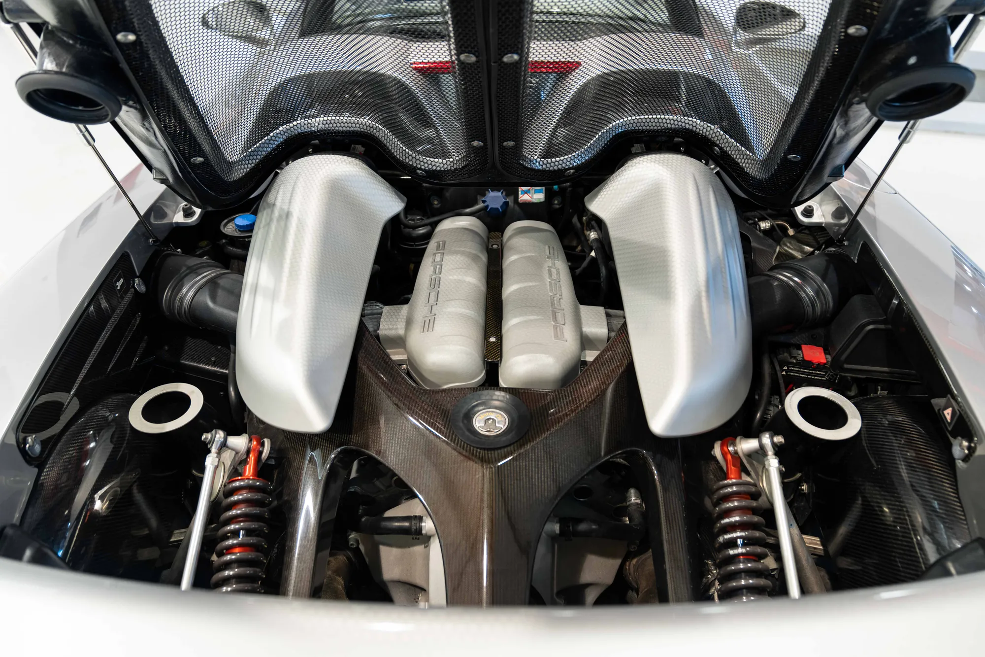 2005 PORSCHE CARRERA GT, 7/16