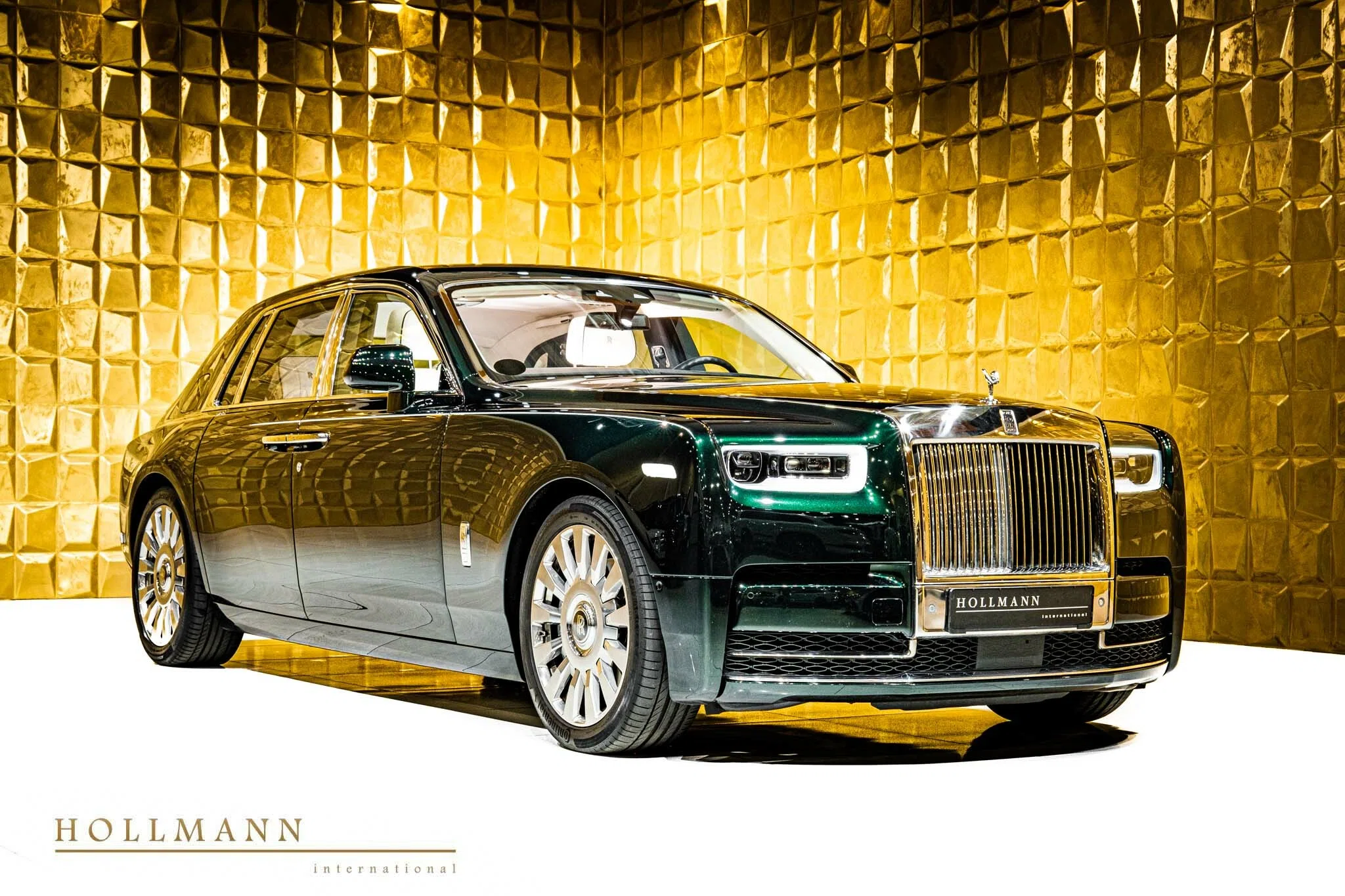 2023 Rolls-Royce Phantom