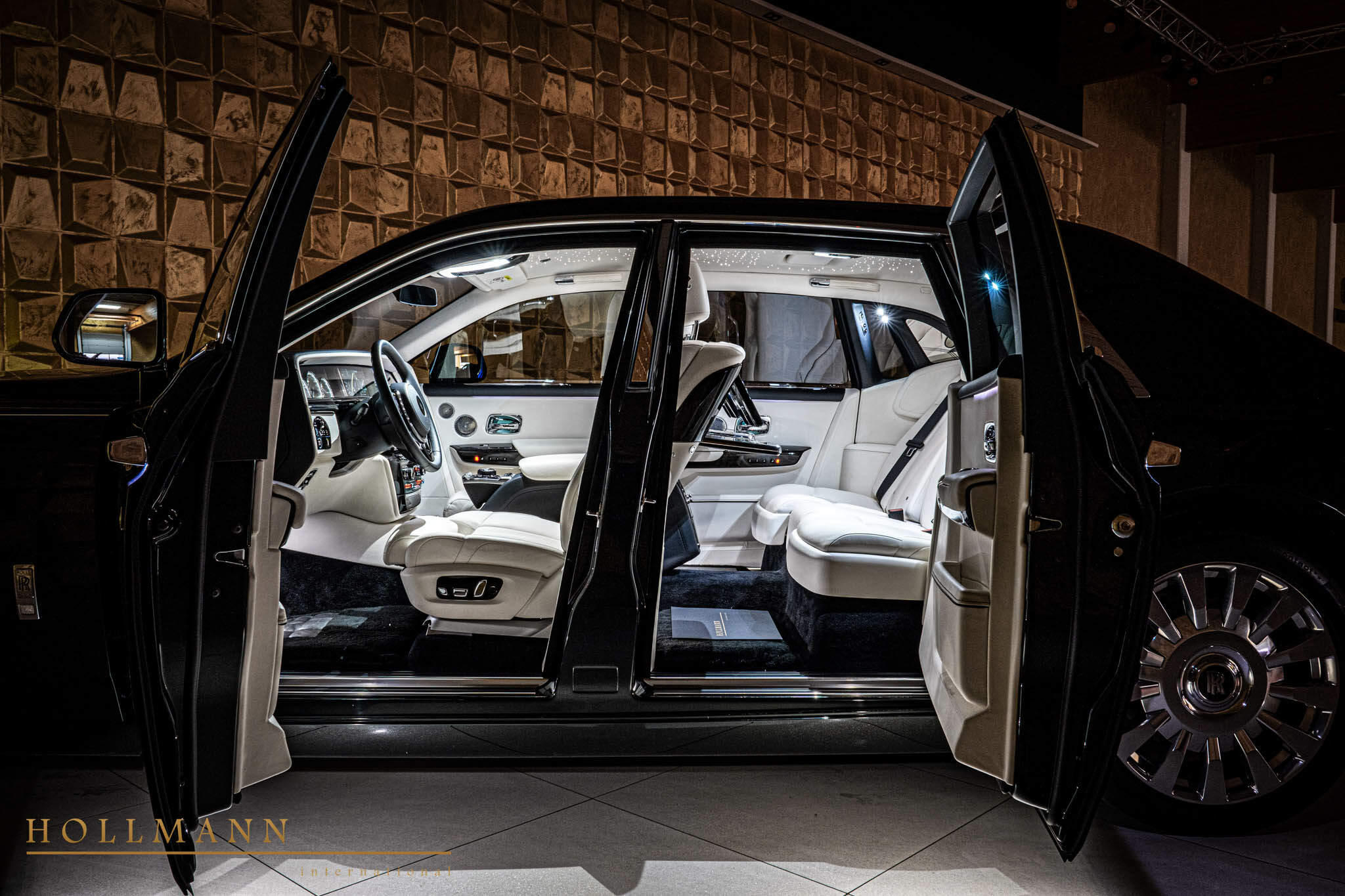 2023 Rolls-Royce Phantom, 12/20