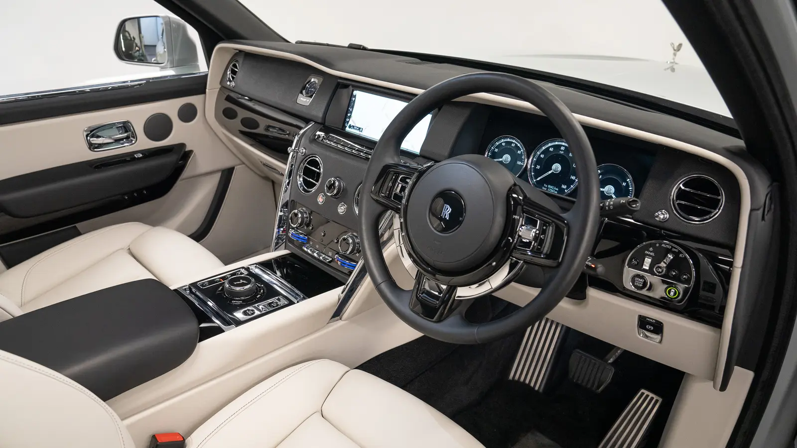 2019 Rolls-Royce Cullinan, 3/11