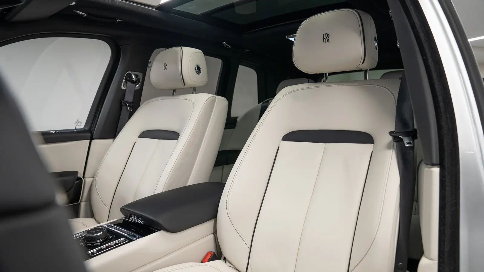 2019 Rolls-Royce Cullinan, 4/11
