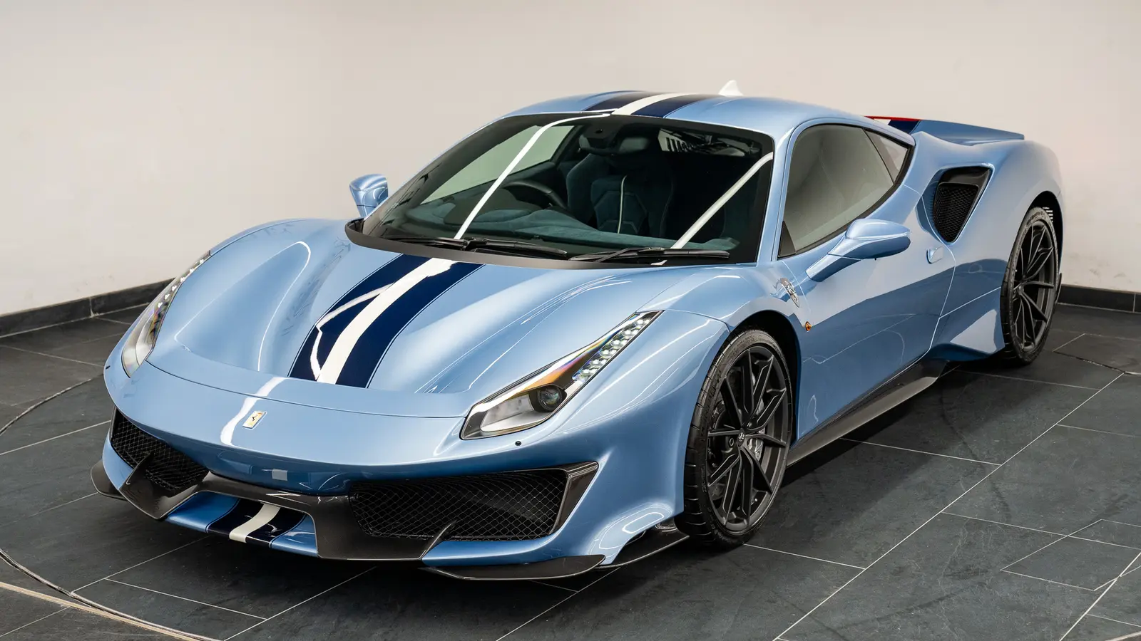 2020 Ferrari 488 Pista, 2/14