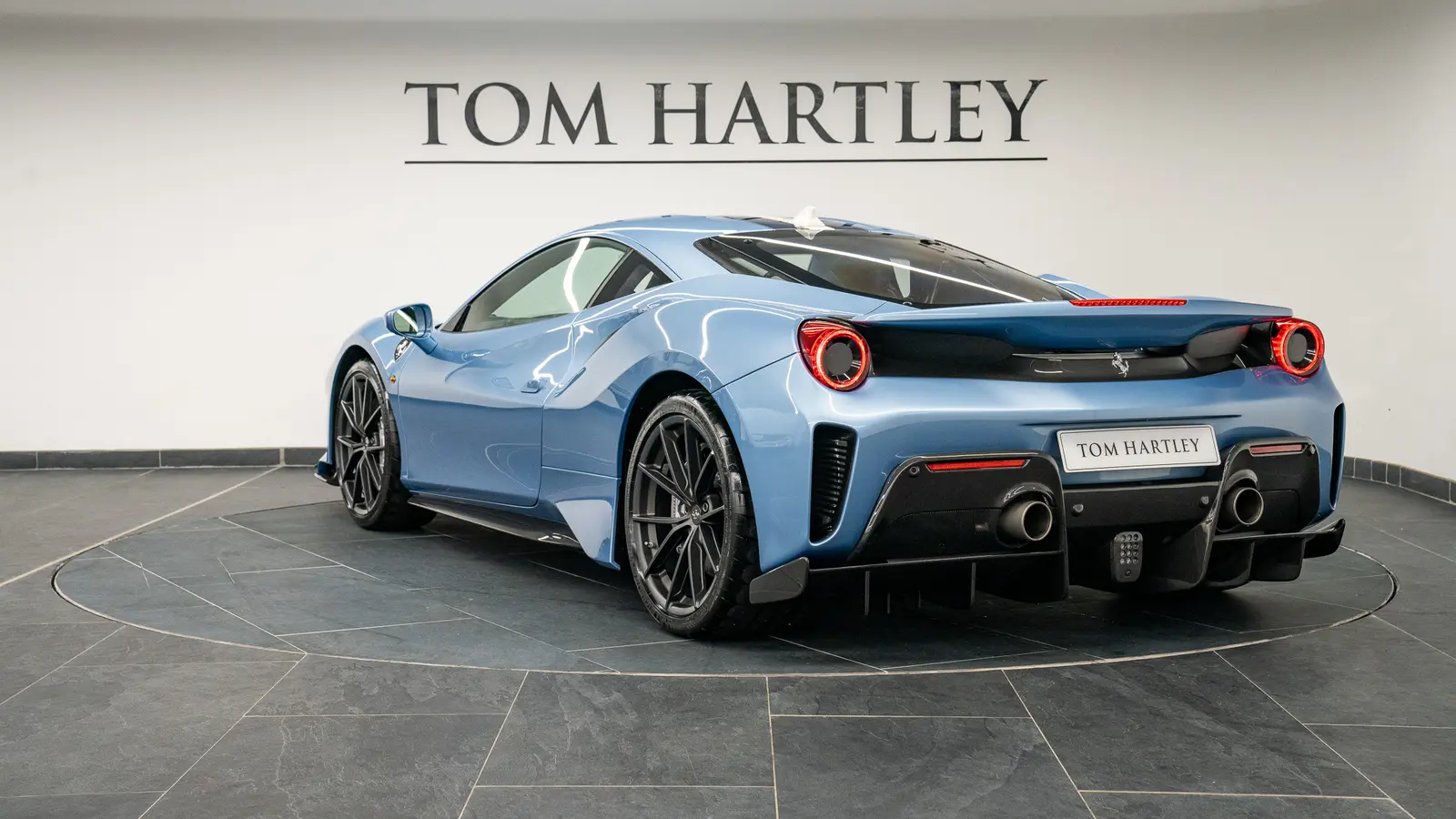 2020 Ferrari 488 Pista, 12/14