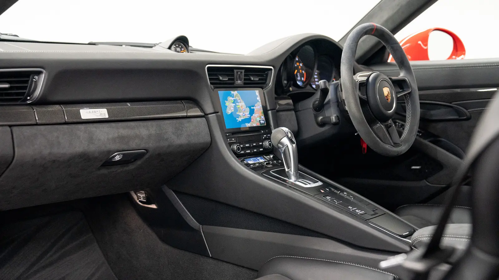 2018 Porsche 911 GT2 RS Weissach, 7/12