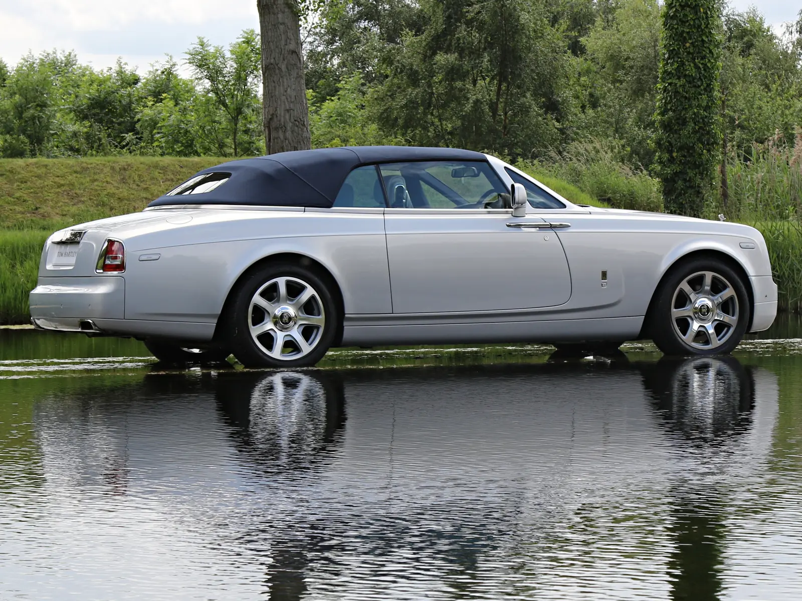 2016 Rolls-Royce Phantom Drophead Coupe, 2/17