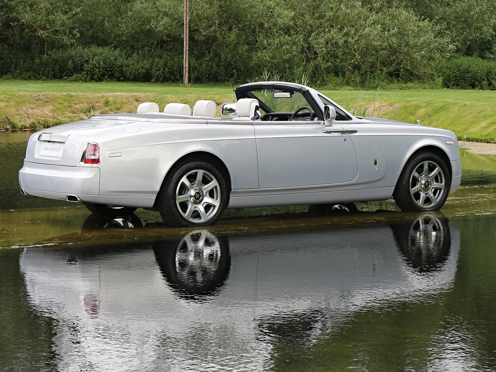 2016 Rolls-Royce Phantom Drophead Coupe, 4/17