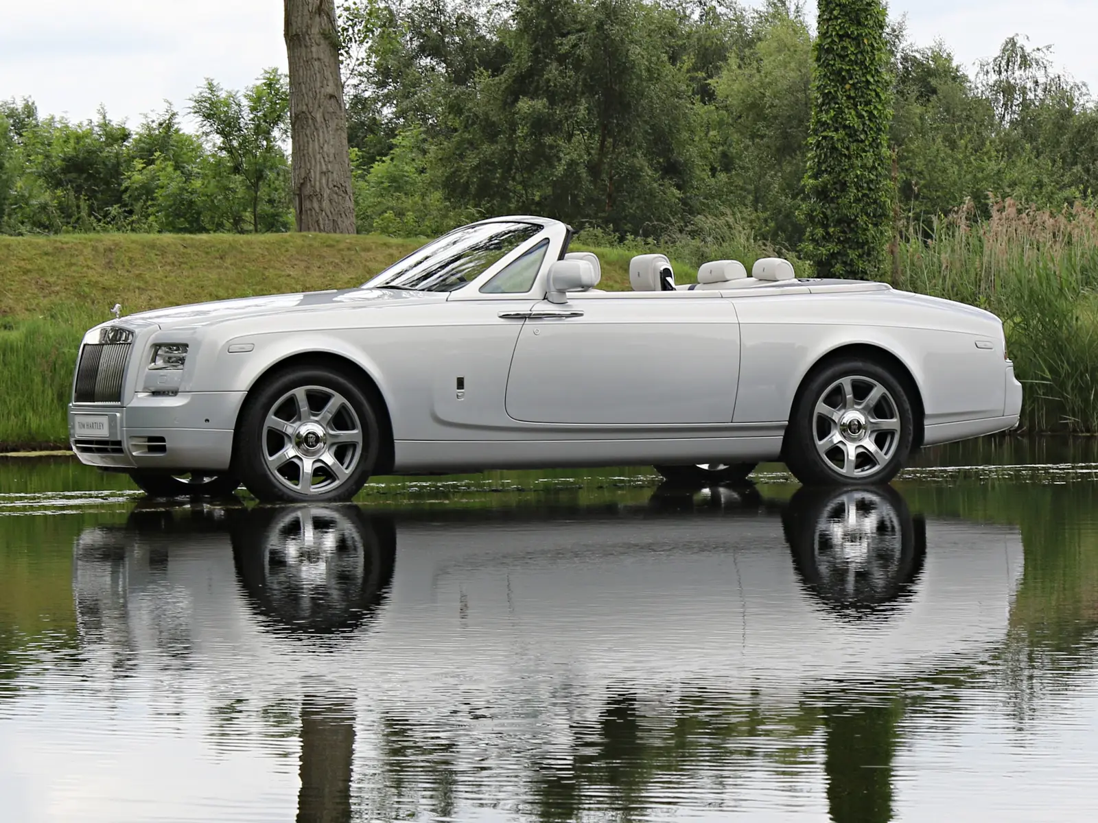 2016 Rolls-Royce Phantom Drophead Coupe, 12/17