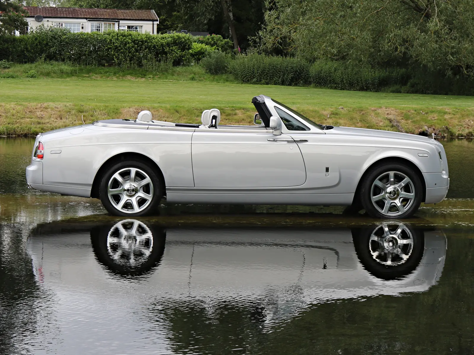2016 Rolls-Royce Phantom Drophead Coupe, 15/17