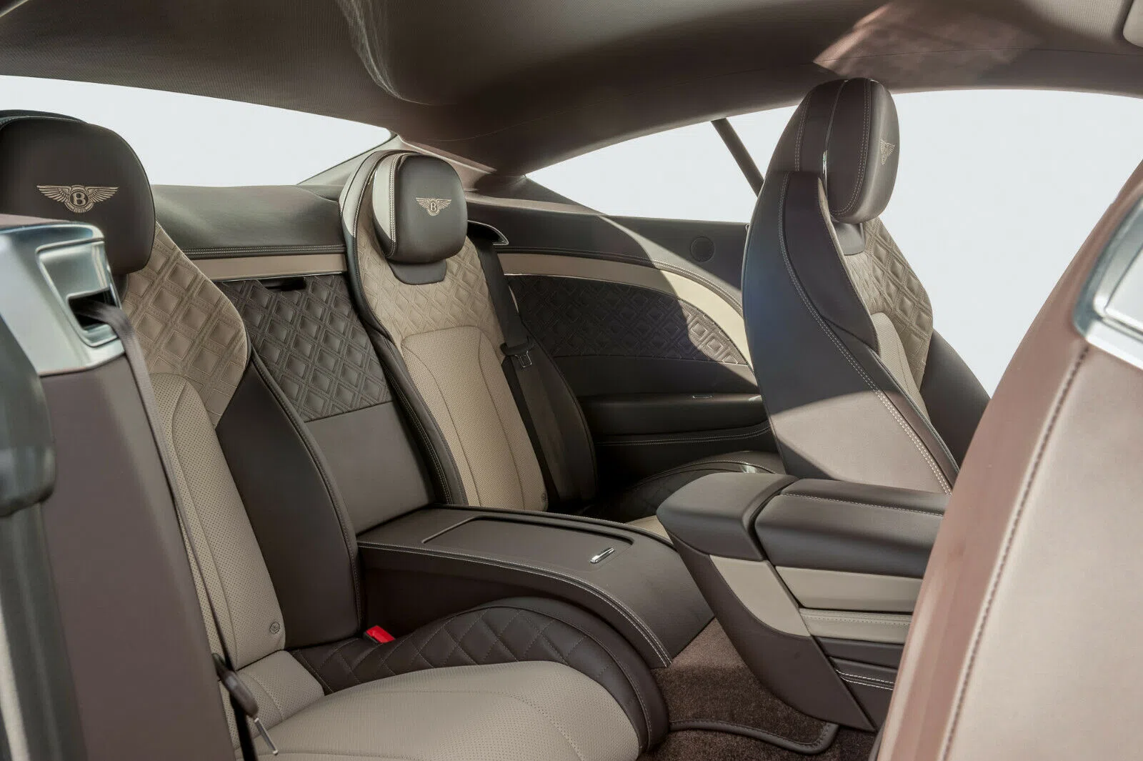 2019 Bentley Continental GT interior, seats, Beige