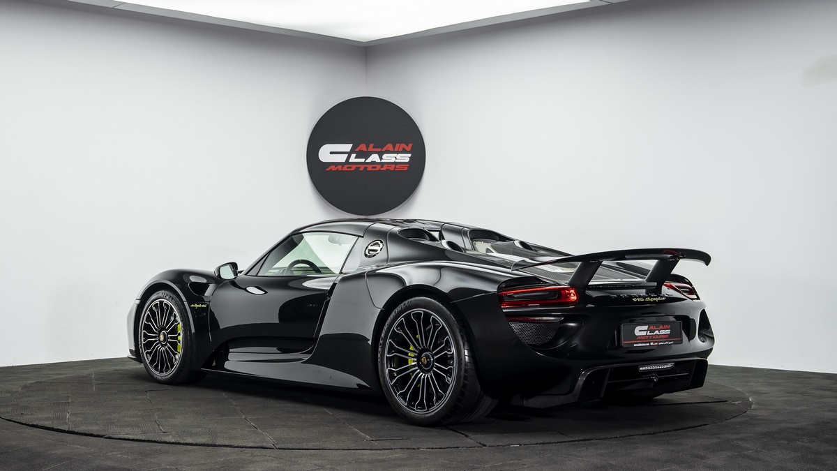 2015 Porsche 918 Spyder, 2/15