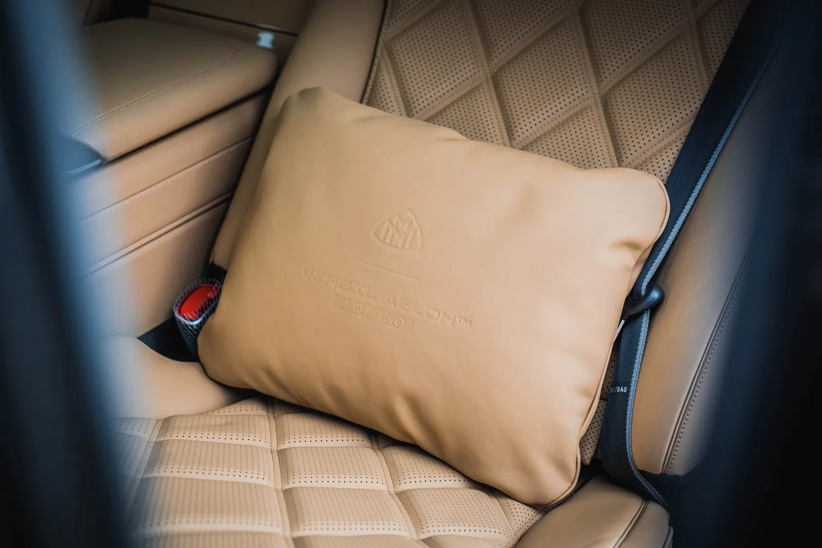 2023 Mercedes-Maybach S680 - VIRGIL ABLOH 1 OF 150 interior, seats