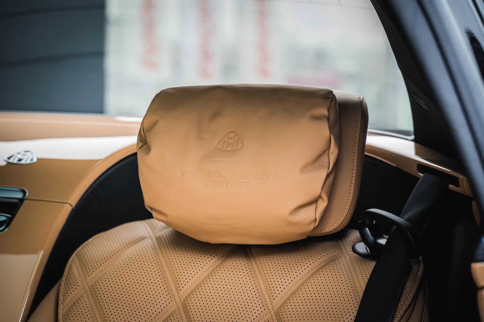 2023 Mercedes-Maybach S680 - VIRGIL ABLOH 1 OF 150 interior