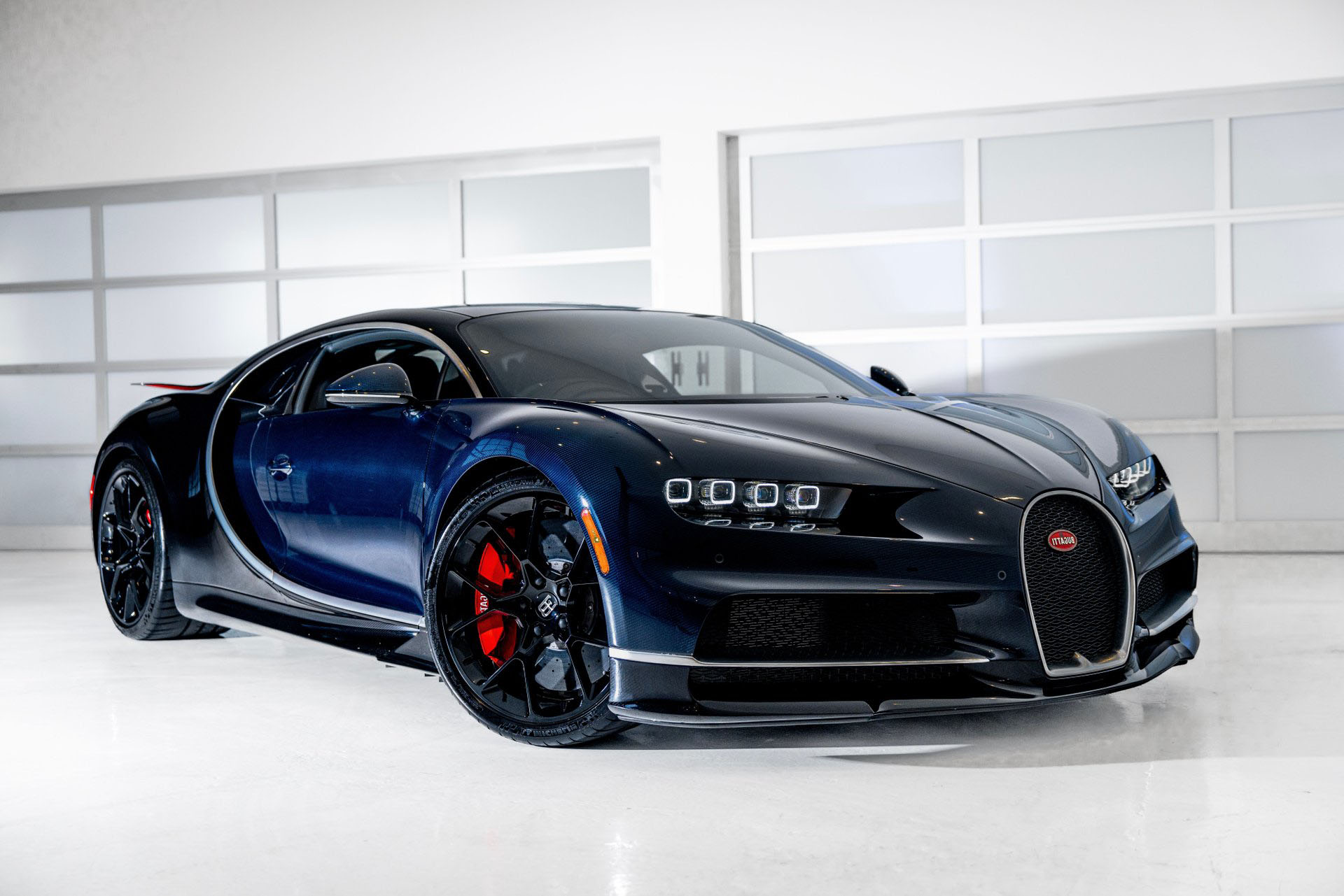 2018 Bugatti Chiron, 2/45