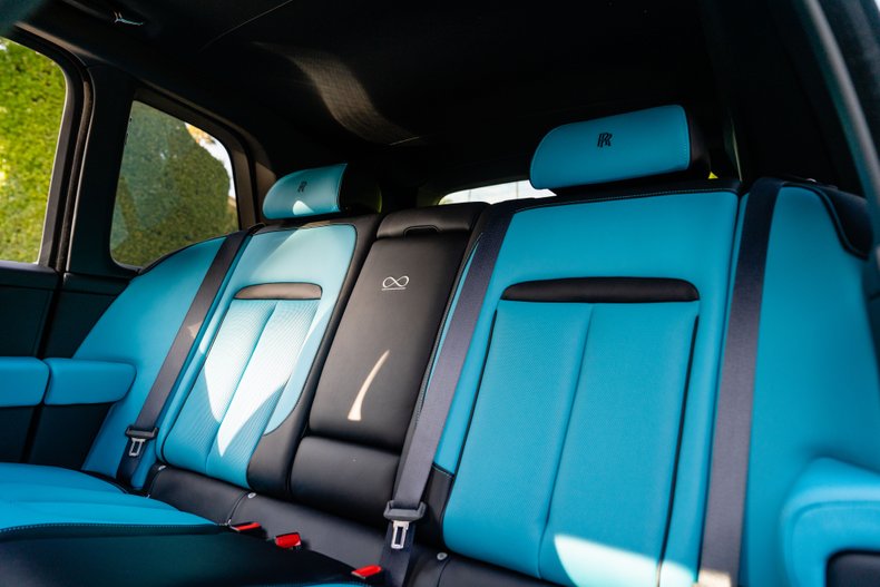 2023 ROLLS-ROYCE CULLINAN BLACK BADGE, 4/5