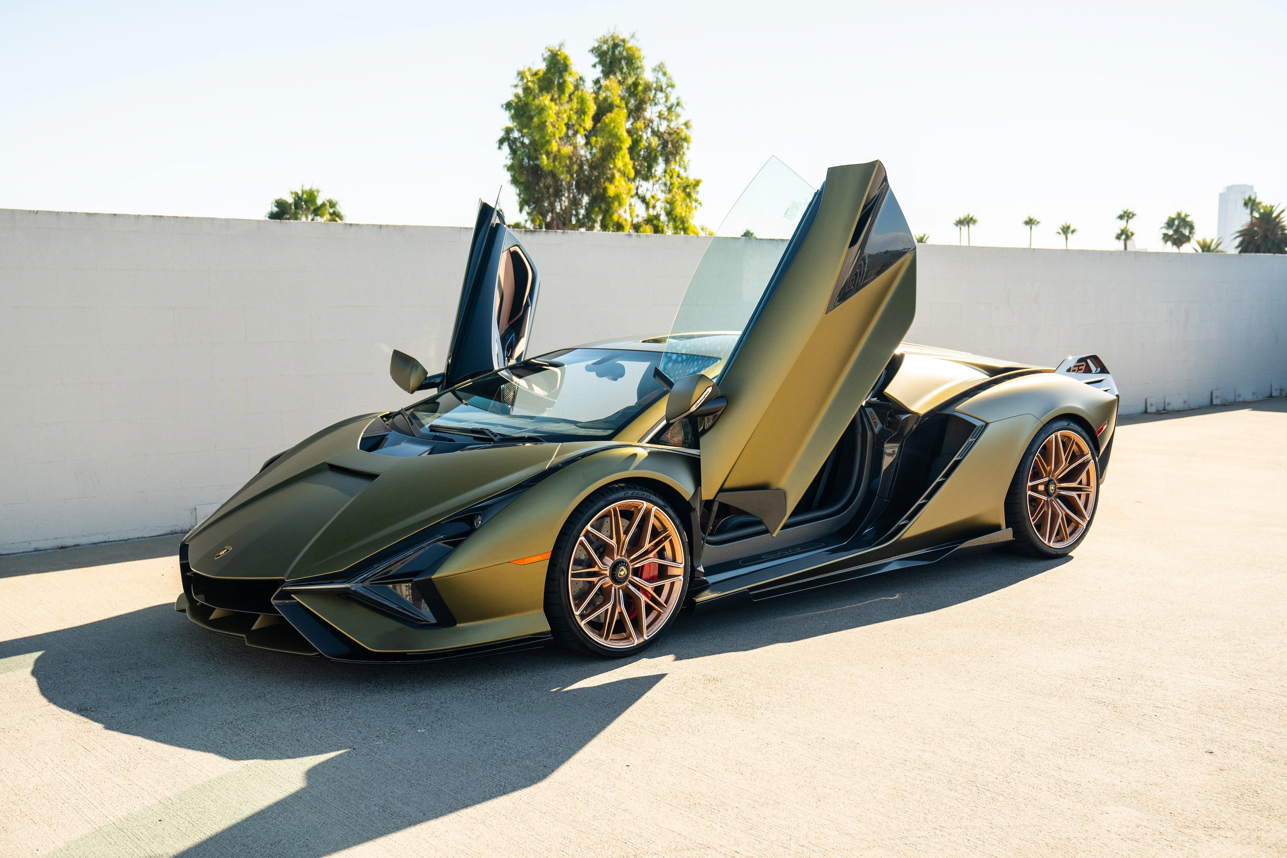 2020 Lamborghini Sián FKP 37