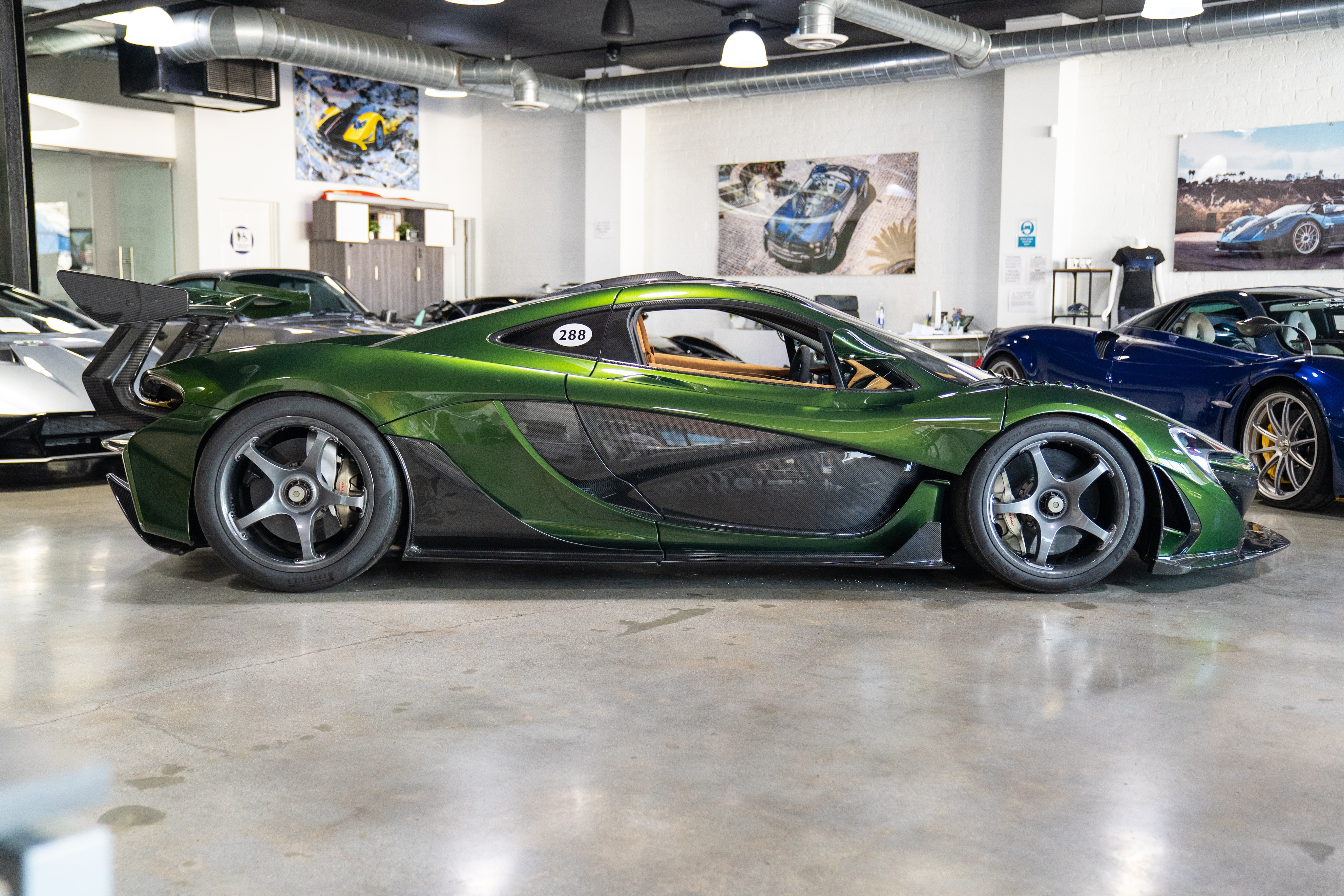 2015 McLaren P1 HDK, 4/13