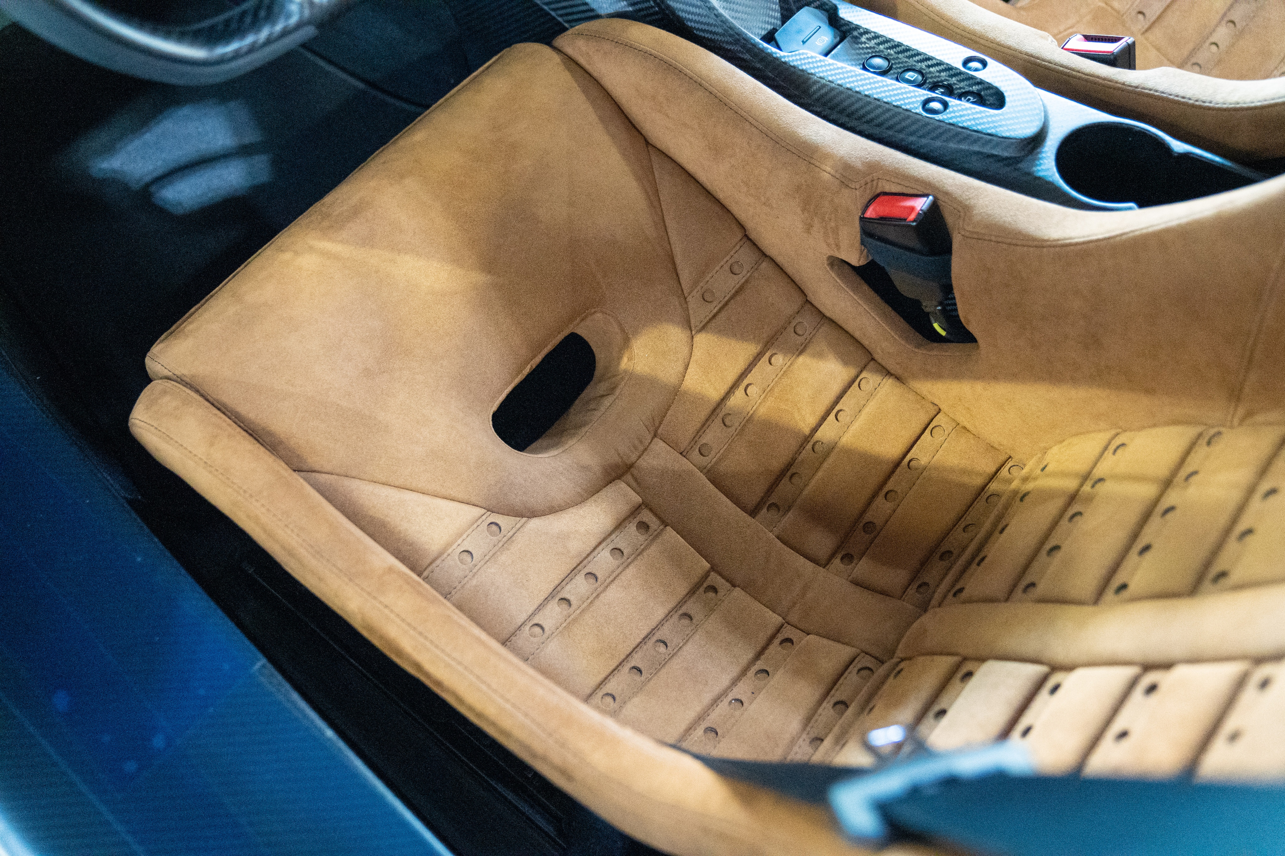 2015 McLaren P1 HDK, 8/13
