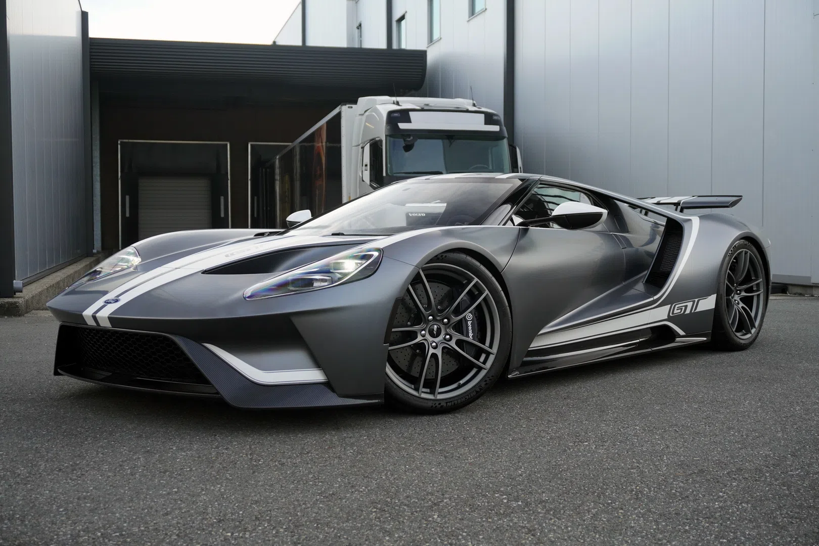 2018 Ford GT for sale, exterior, Liquid Grey Metallic
