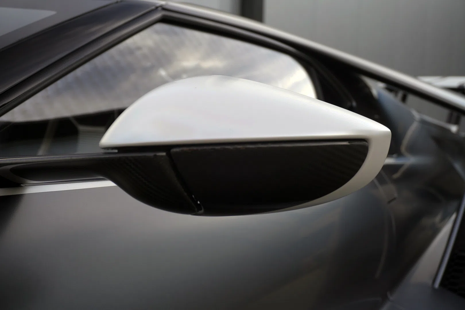 2018 Ford GT for sale, exterior, Liquid Grey Metallic