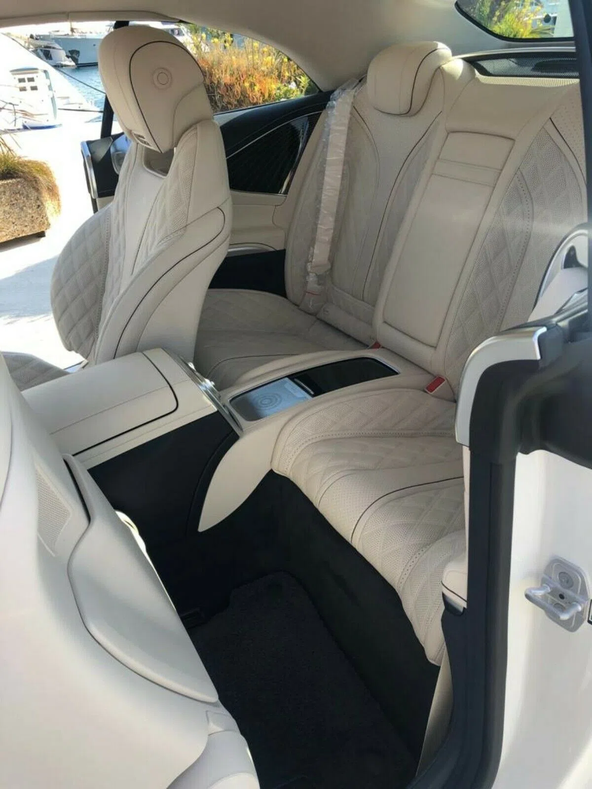 2019 Mercedes-Maybach S 650 Cabriolet 1 of 300 interior, seats, Beige